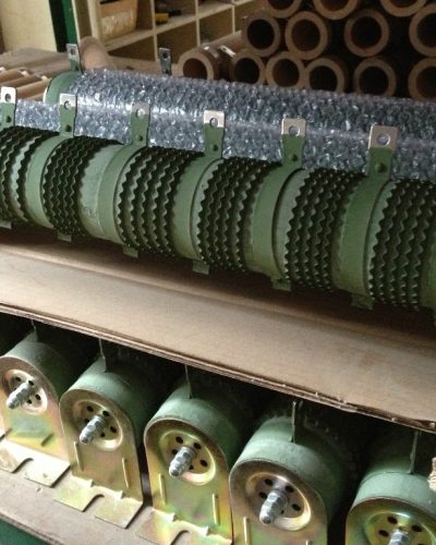 Công ty Tự động hóa Hoàng Gia (HGAutomation) cung cấp các loại điện trở xả ứng dụng lắp đặt cho biến tần, động cơ, Servo, thiết bị công nghiệp