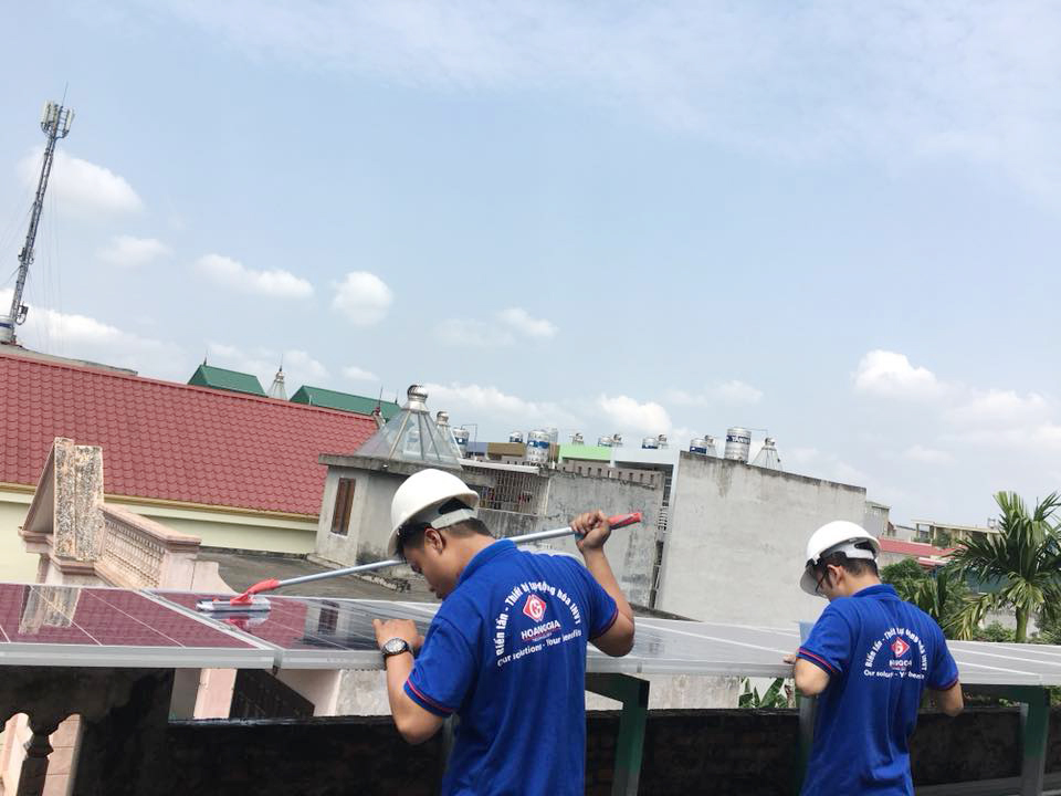 Tại sao cần vệ sinh tấm pin năng lượng mặt trời thường xuyên? 